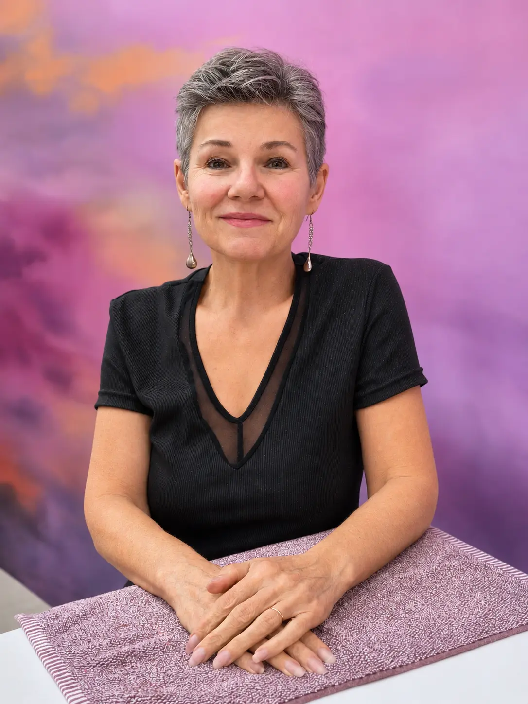 Portrait of Sarie from The NailBar team